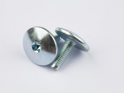 供应各类螺栓，可按要求定制图5